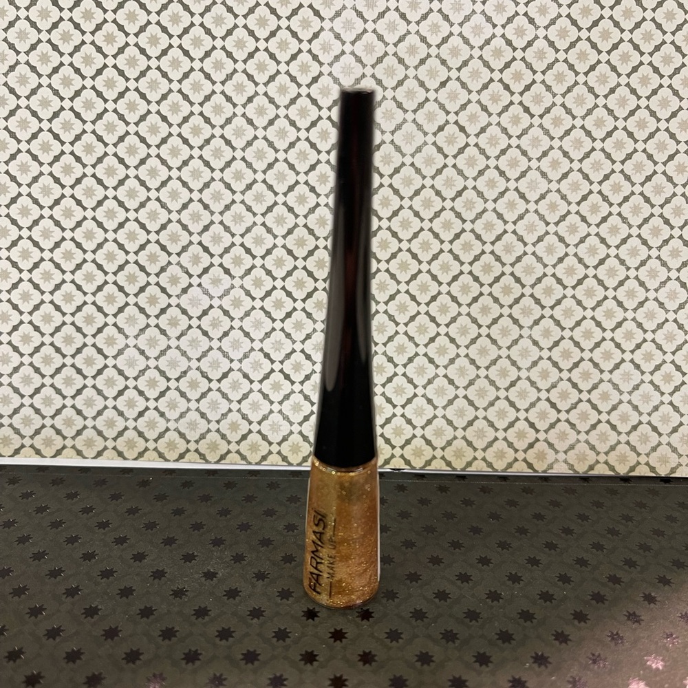 Farmasi gold glitter liquid eyeliner
